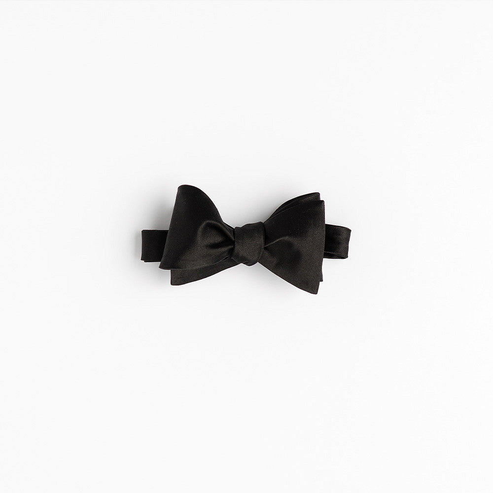 Black Silk Bow Tie - Oscar Hunt