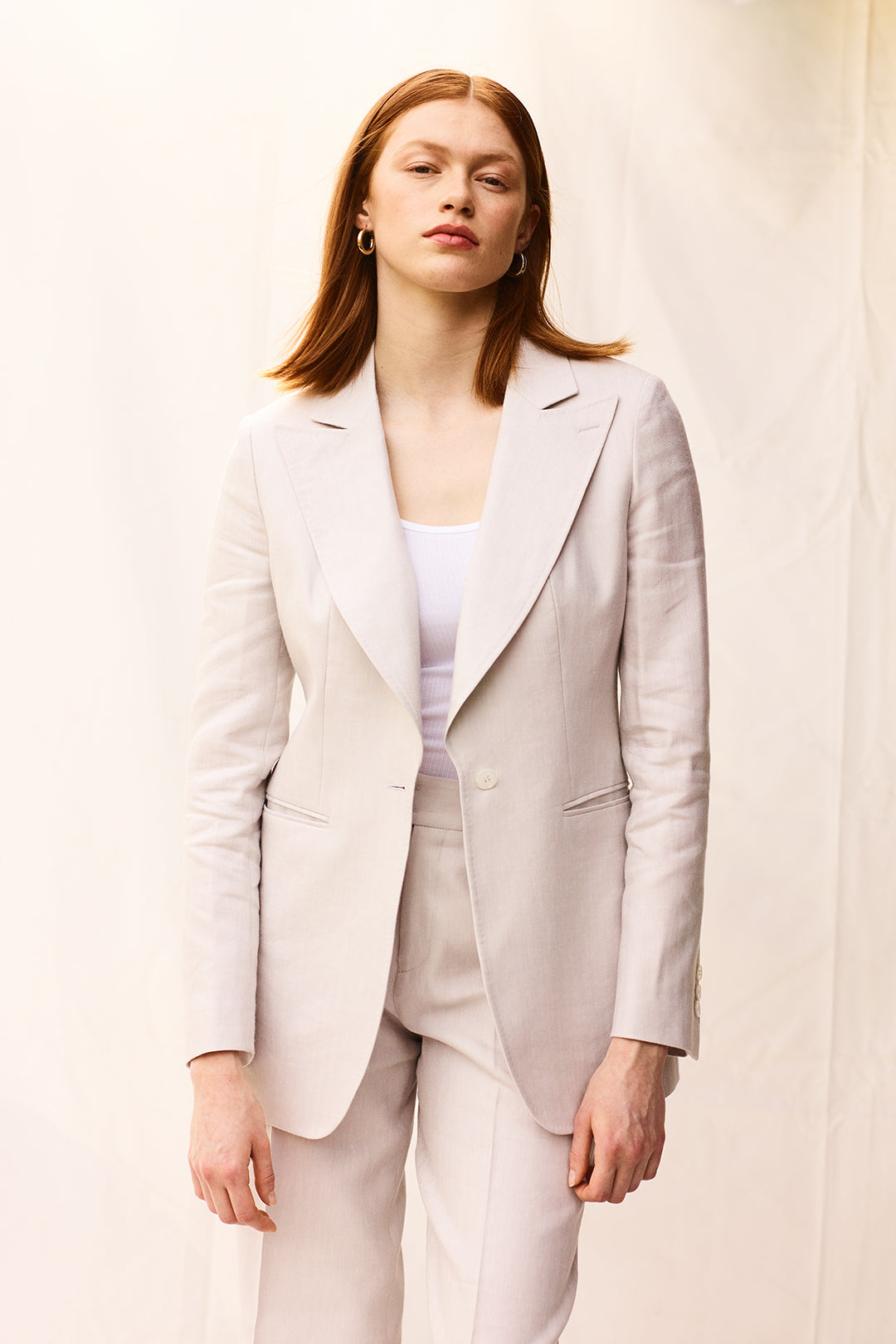 Off-white Herringbone Single Breasted Peak Lapel Suit