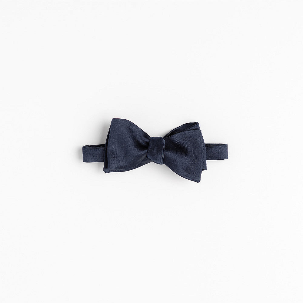 Navy Silk Bow Tie - Oscar Hunt